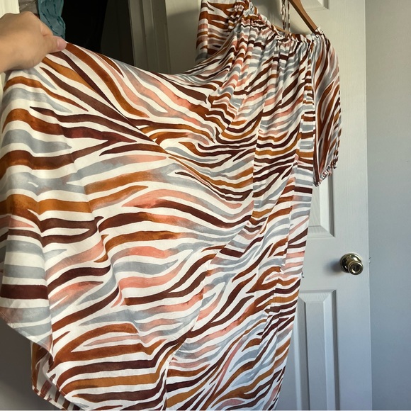 Formal flattering maxi dress. Colorful maxi dress, hand puff style dress - Picture 6 of 10